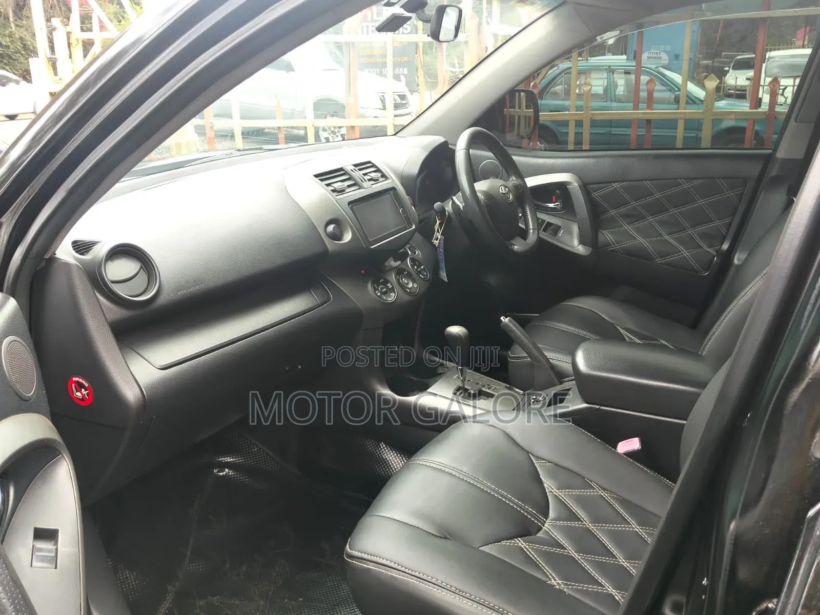 Toyota Vanguard 2012 Black