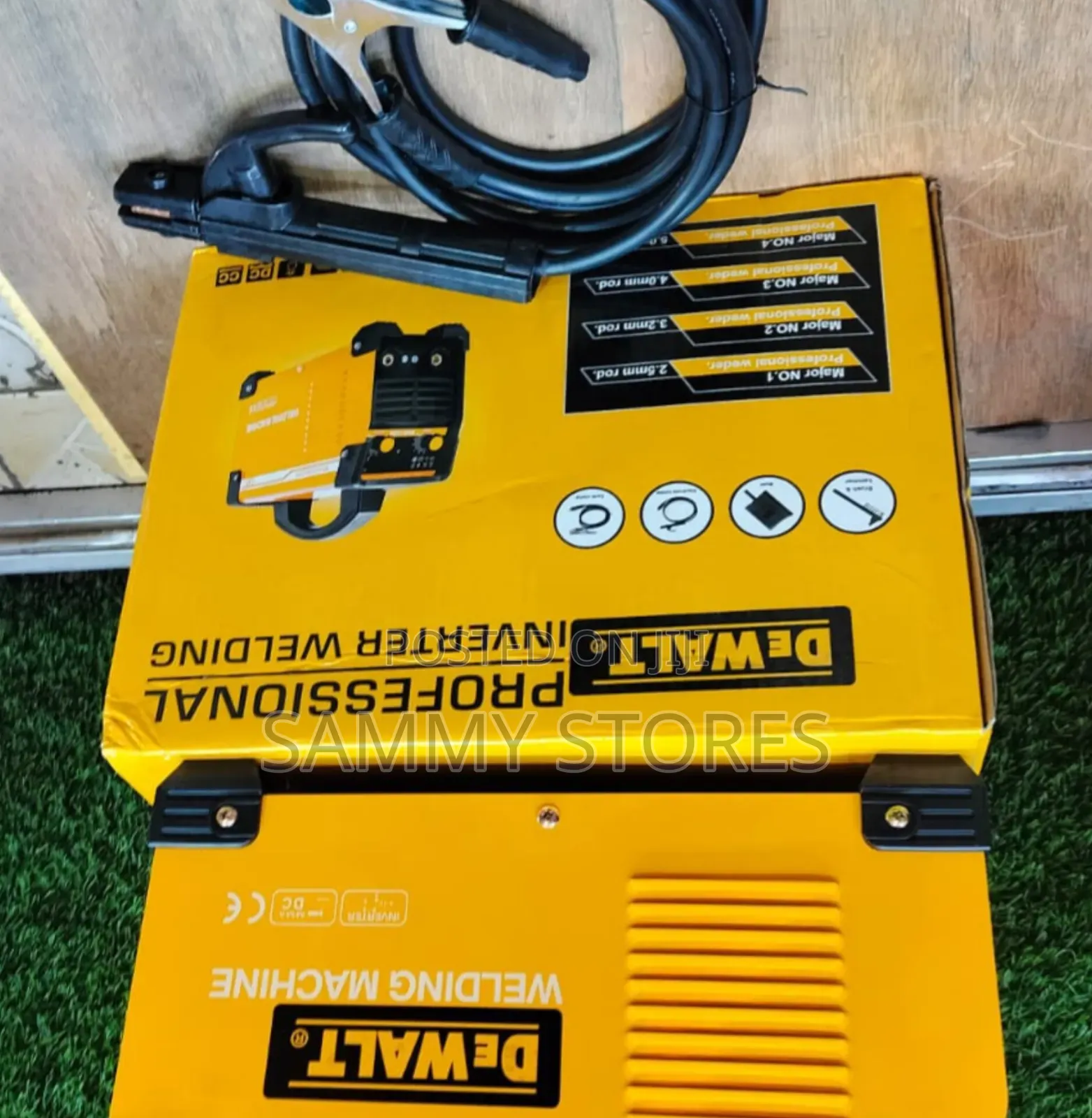 DeWalt 500A Industrial Welding Machine