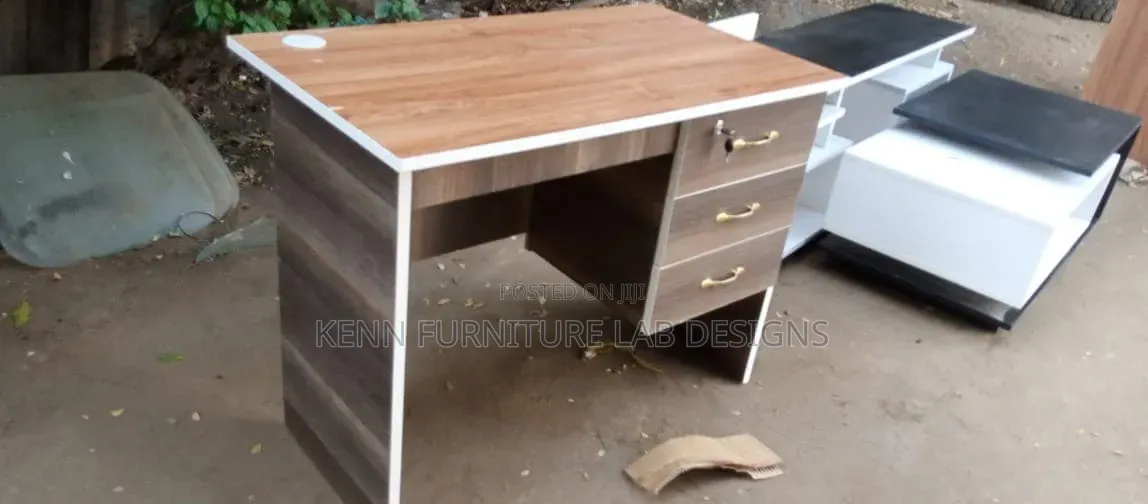 Executive Offices Desks