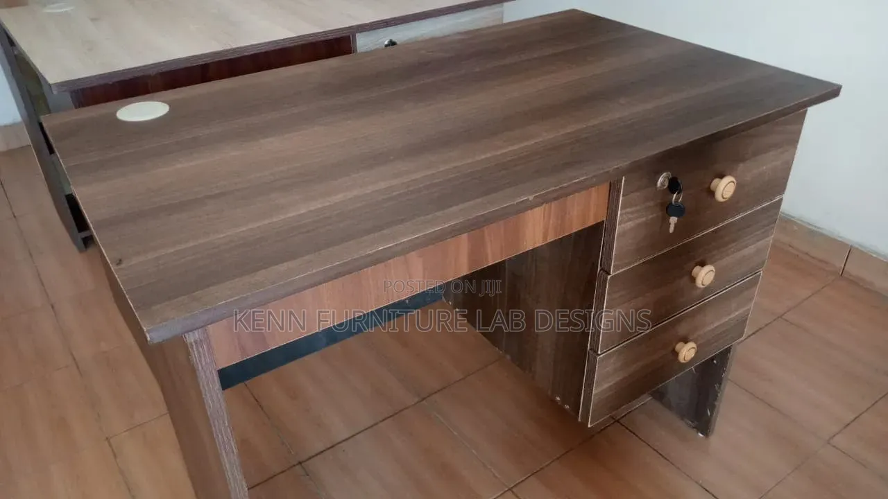 Executive Offices Desks