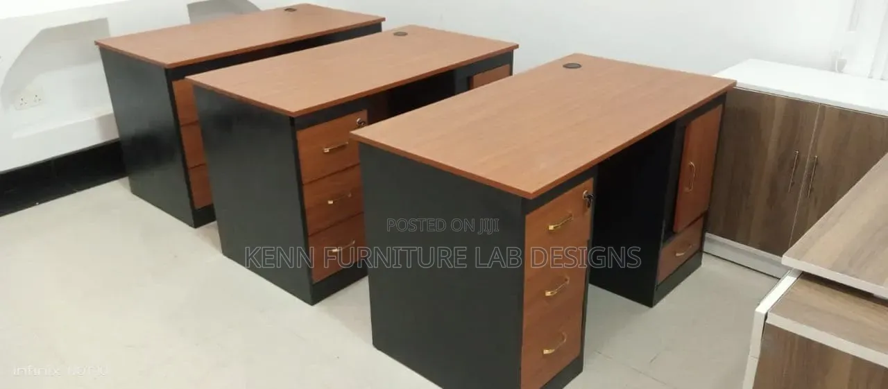 Executive Offices Desks