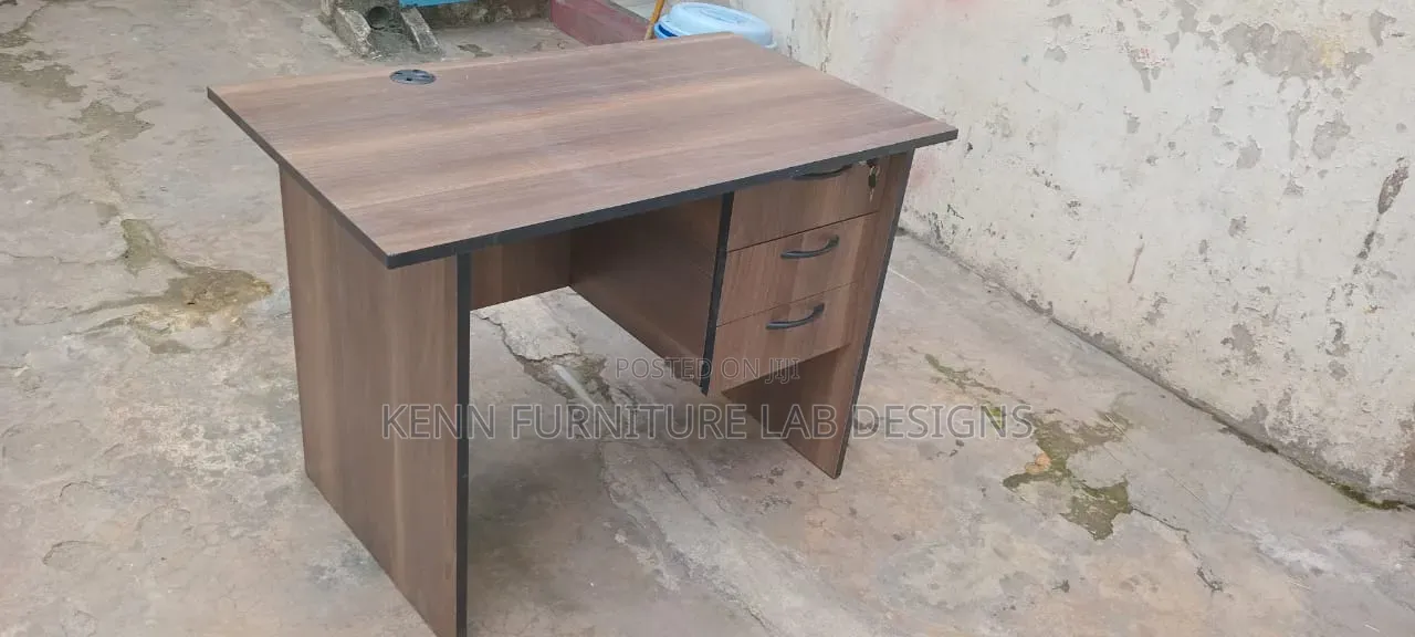 Executive Offices Desks