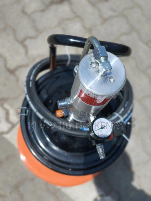 20l Grease Bucket - thumbnail 3