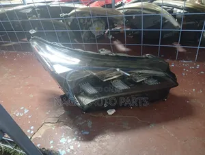 Lexus Nx 300 Headlight Xenon Type (Number 7)