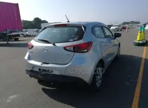 Mazda Demio 2018 Silver
