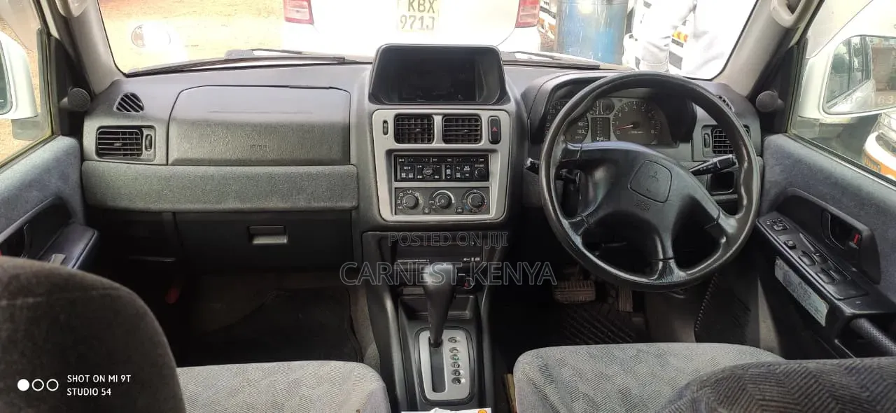 Mitsubishi Pajero IO 2001 White