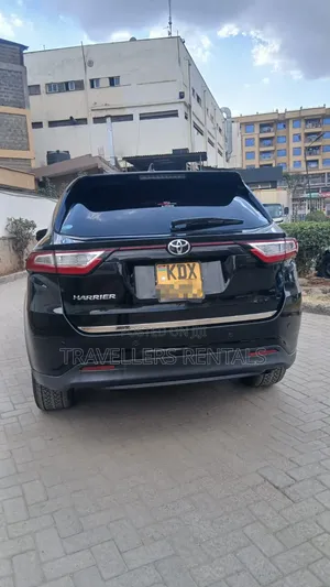 Toyota - Harrier Black