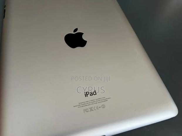 Apple iPad 4 Wi-Fi + Cellular 64 GB Silver - thumbnail 3