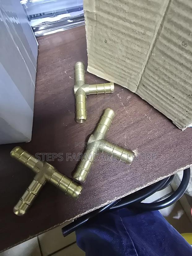 Metallic Gas Pipe T Connector - thumbnail 3