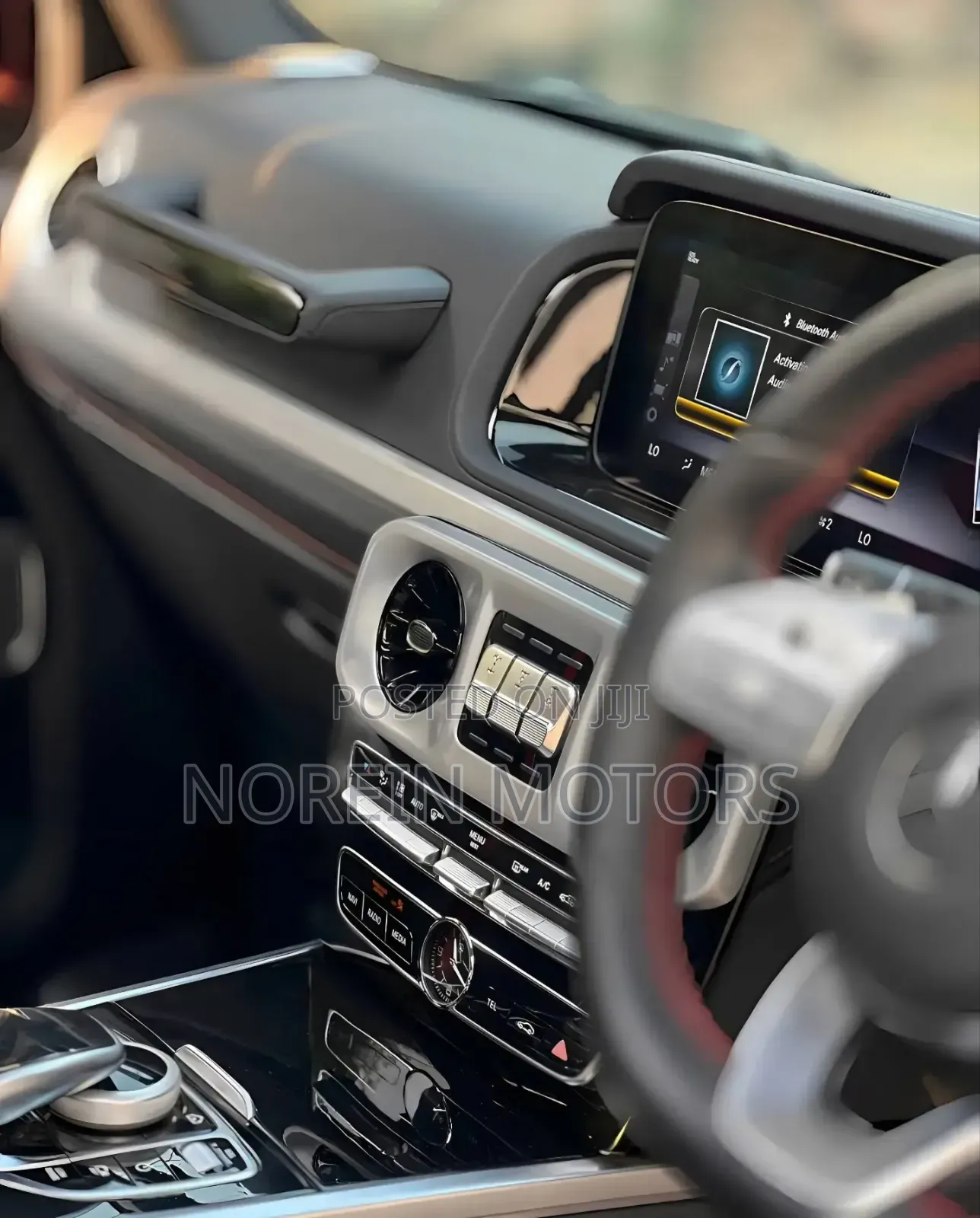 Land Rover Range Rover Sport SVR 4x4 2020 Gray
