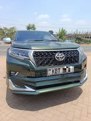 Toyota Land Cruiser Prado 2012 Green