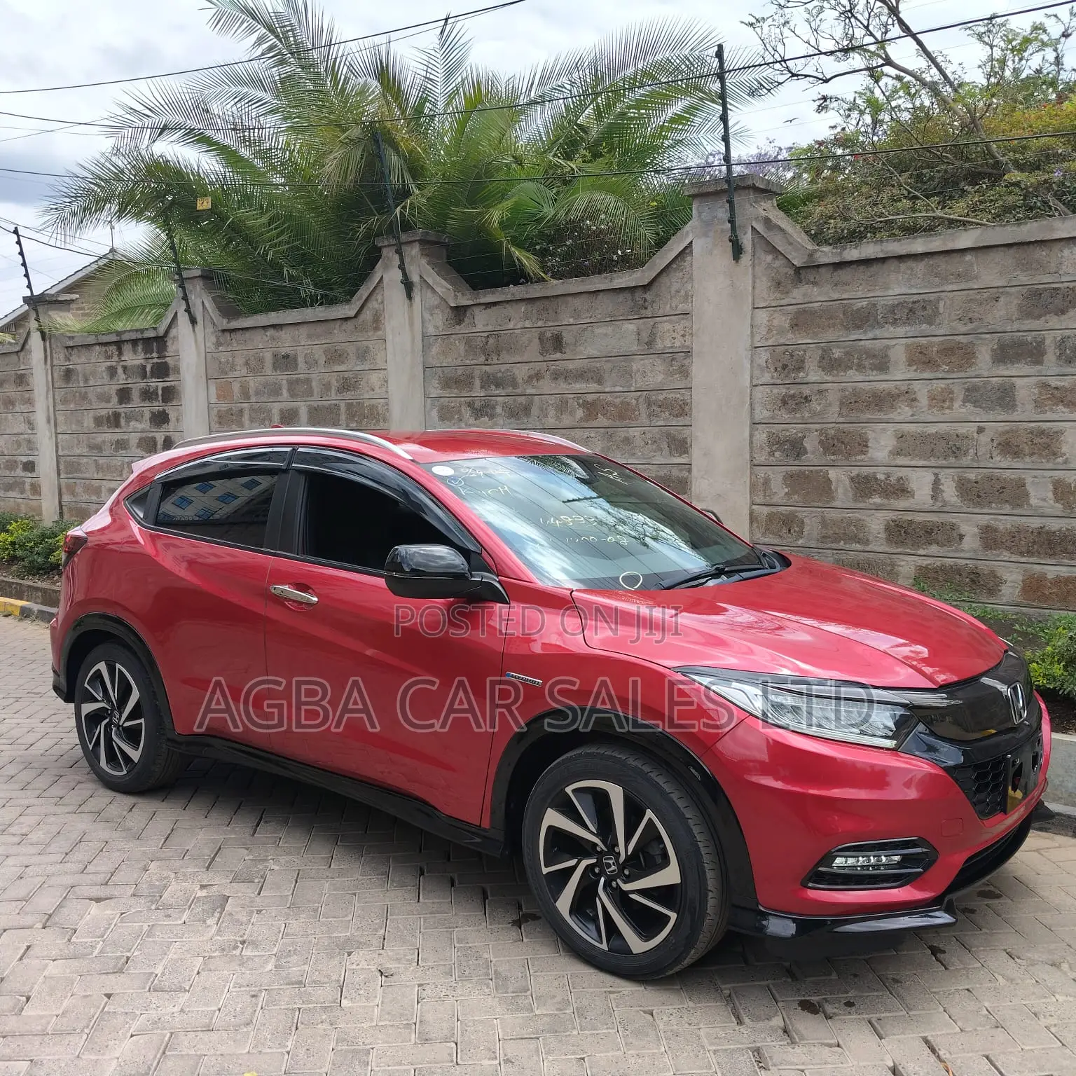 Honda Vezel 1.5 Hybrid 2WD 2019 Red