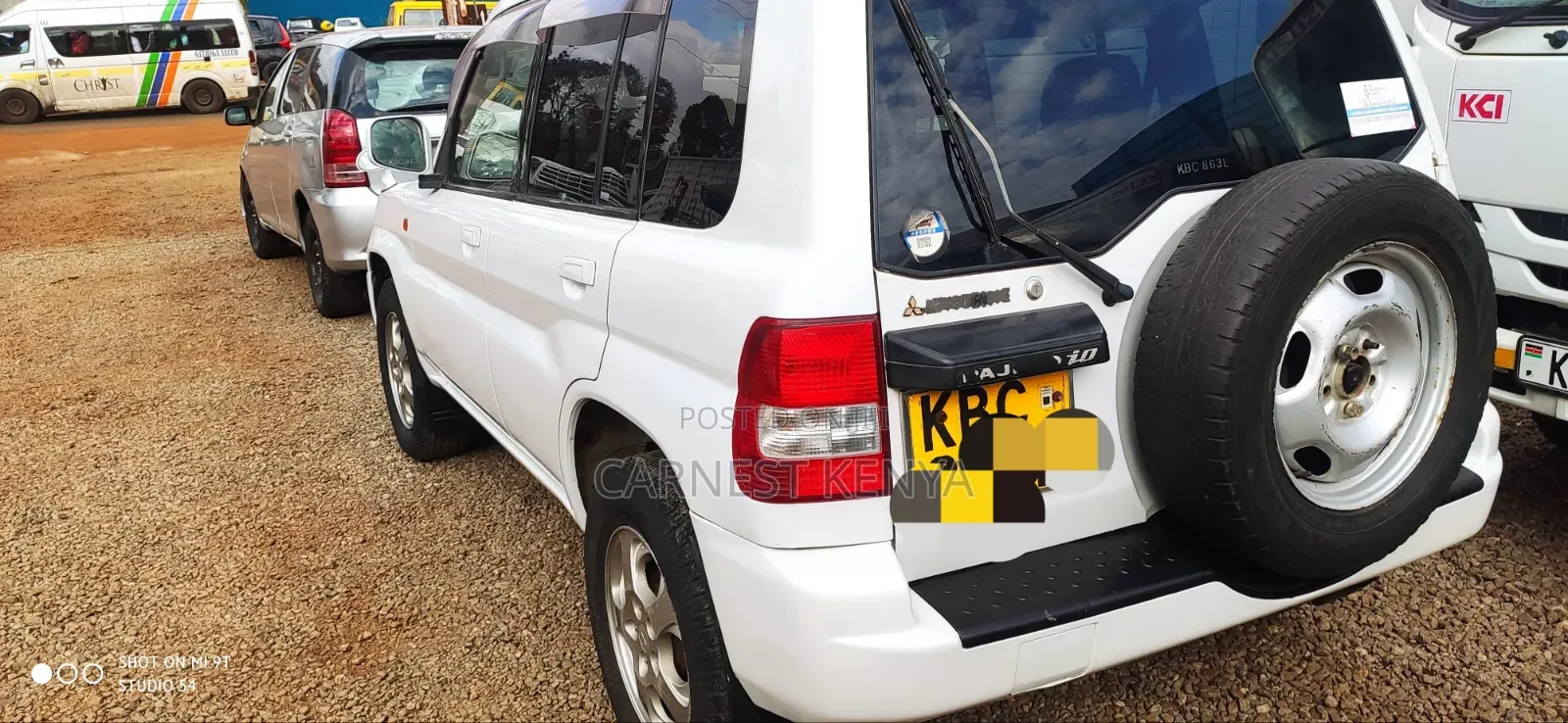 Mitsubishi Pajero IO 2001 White