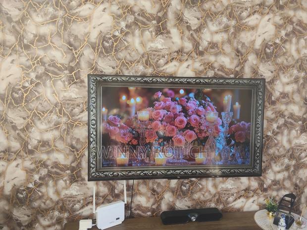 TCL Smart TV – Excellent Condition - thumbnail 2