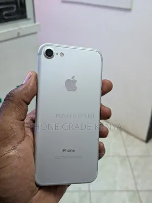 Apple iPhone 7 128 GB Silver
