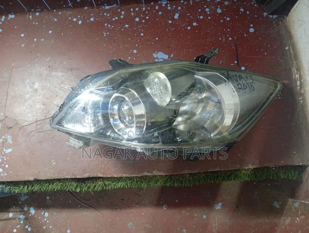 Toyota Auris 2010 Headlight Xenon
