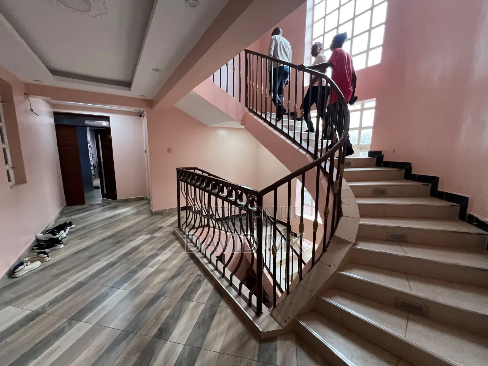 6bdrm Maisonette in Marurui, Thome for sale