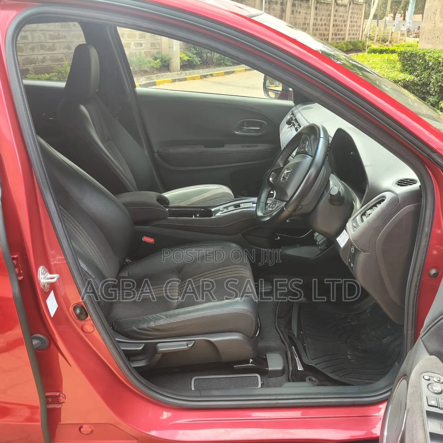 Honda Vezel 1.5 Hybrid 2WD 2019 Red