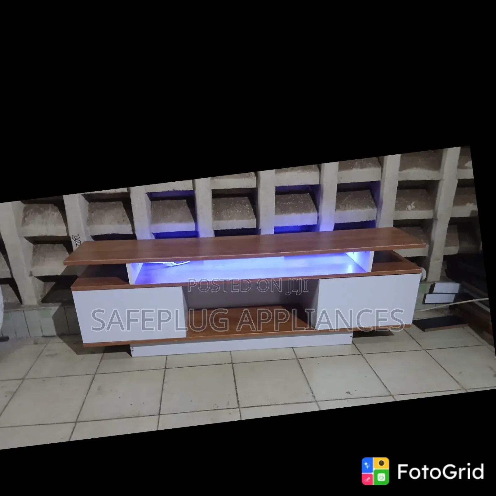 Nassau 5FT TV Stand – Stylish Entertainment Unit for Living Room
