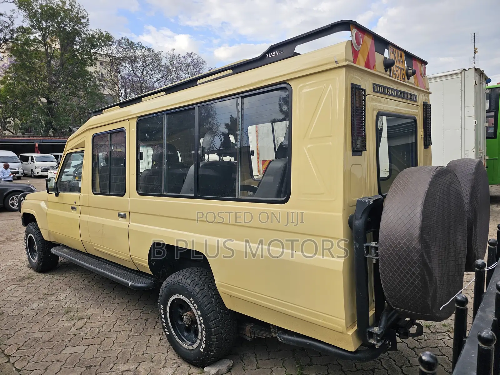 Toyota Land Cruiser 2001 Gold