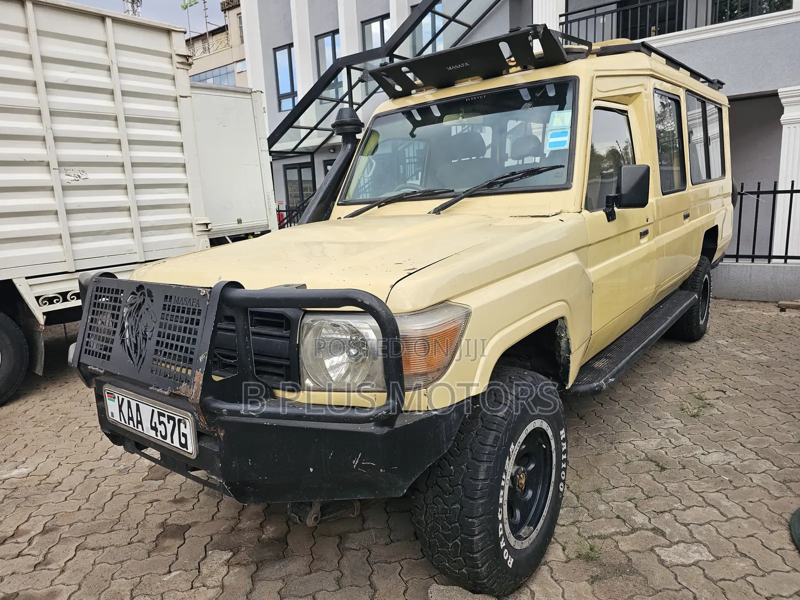 Toyota Land Cruiser 2001 Gold