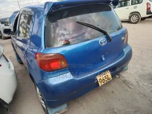 Toyota Vitz 2002 Blue
