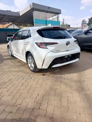 Toyota Corolla Touring 2019 White