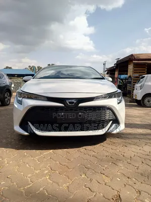 Toyota Corolla Touring 2019 White