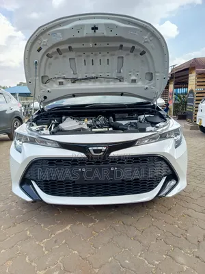 Toyota Corolla Touring 2019 White