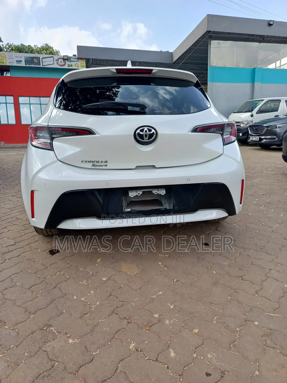 Toyota Corolla Touring 2019 White