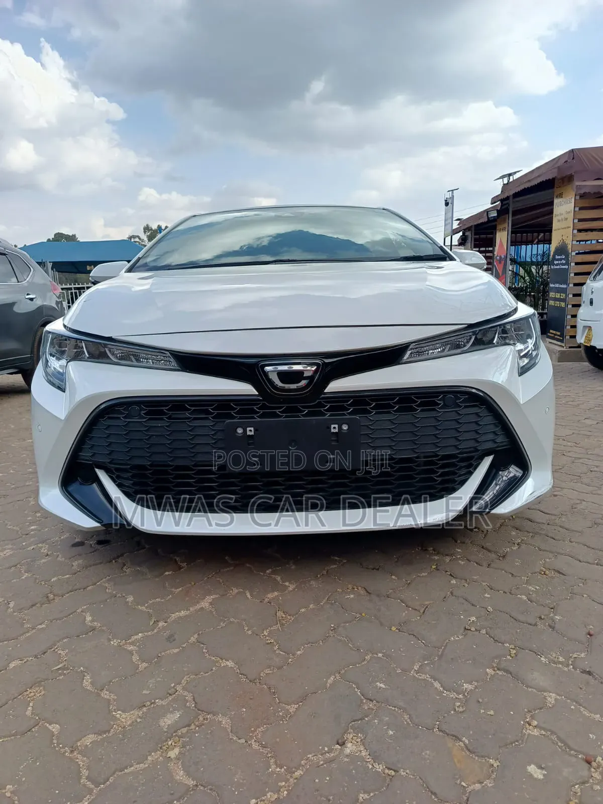 Toyota Corolla Touring 2019 White
