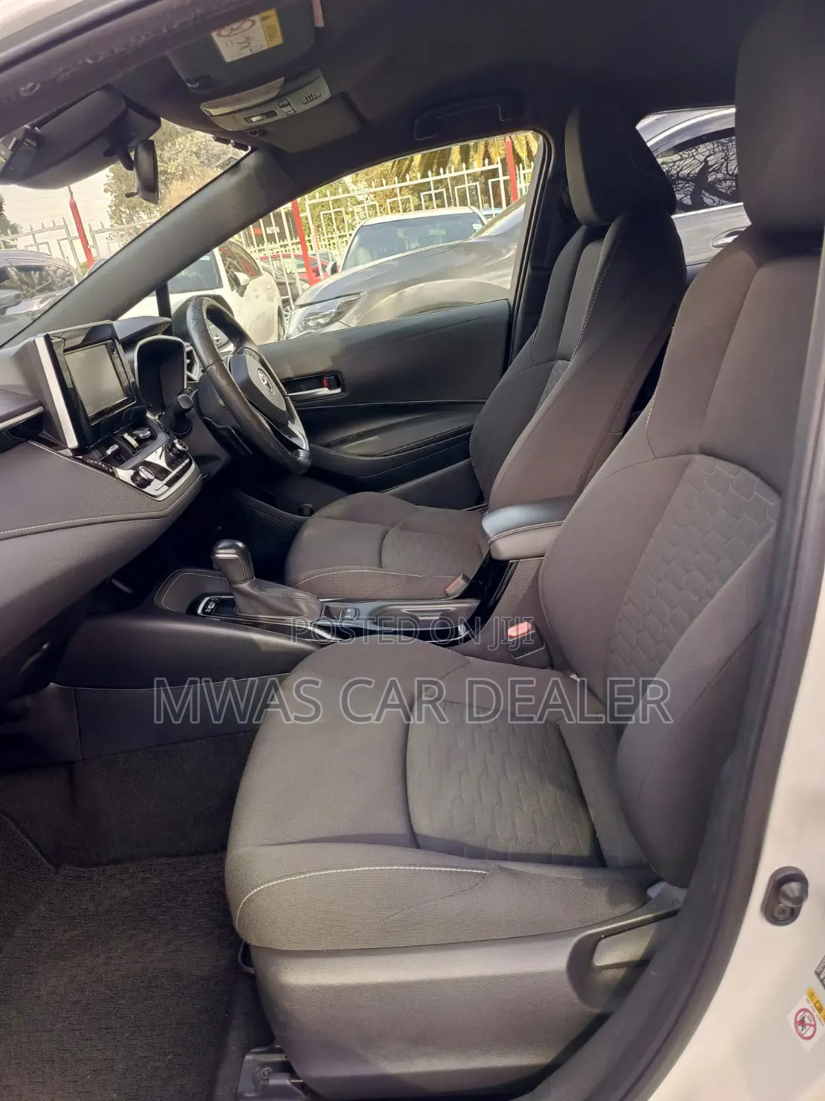 Toyota Corolla Touring 2019 White