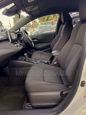 Toyota Corolla Touring 2019 White
