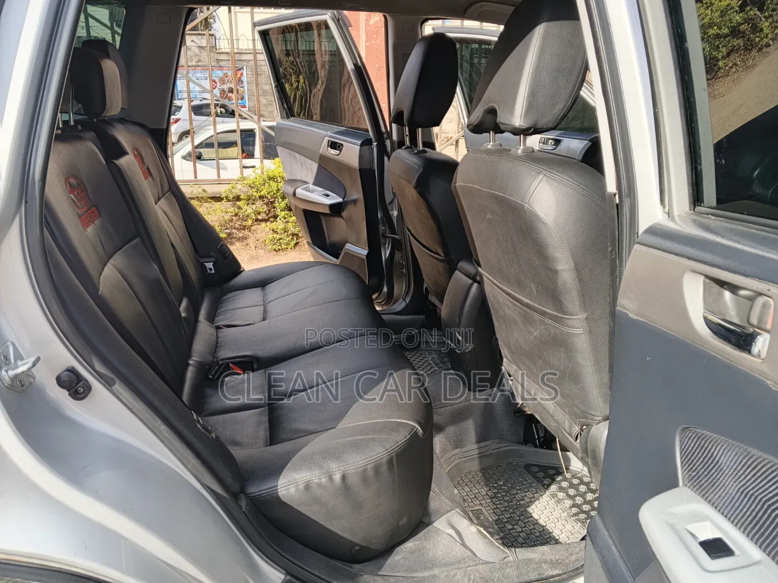 Subaru Forester 2010 Silver