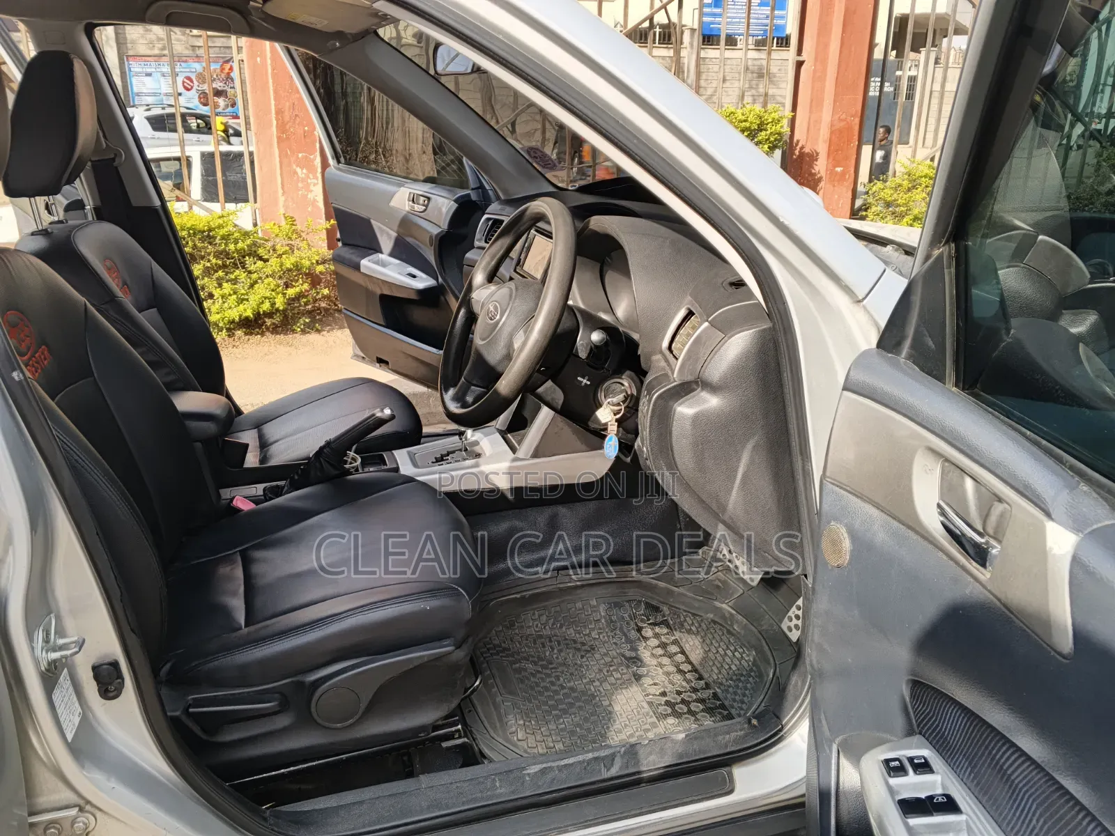 Subaru Forester 2010 Silver