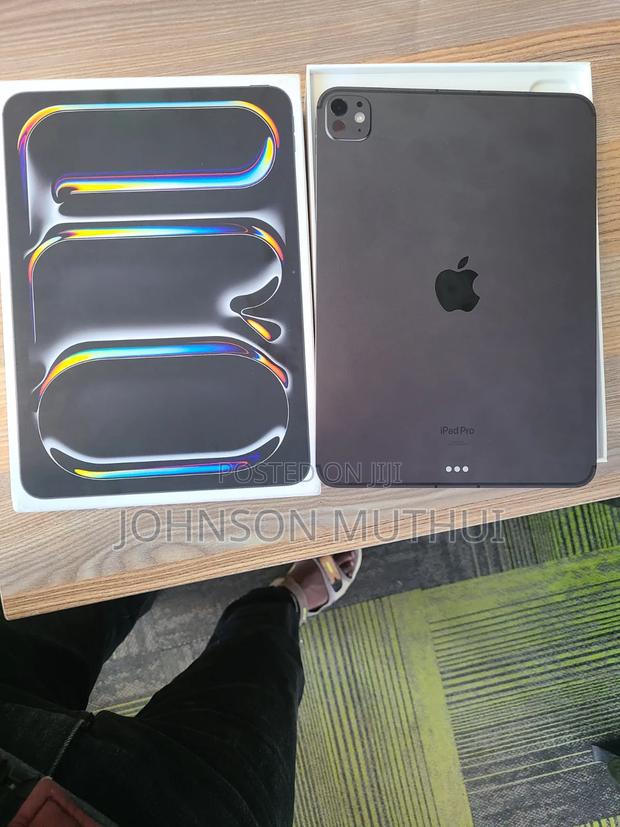 Apple iPad Pro 11 (2024) 512 GB Gray - thumbnail 4