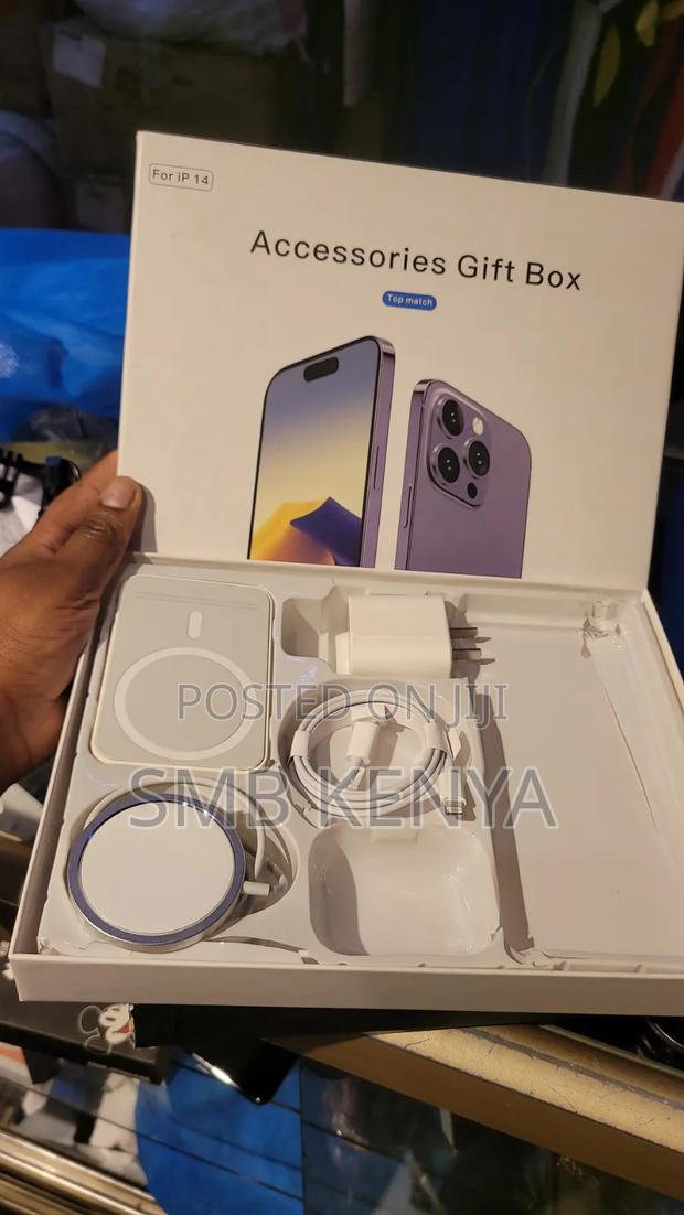 Accessories Gift Box With Magsafe Charger and Wireless Powerbank