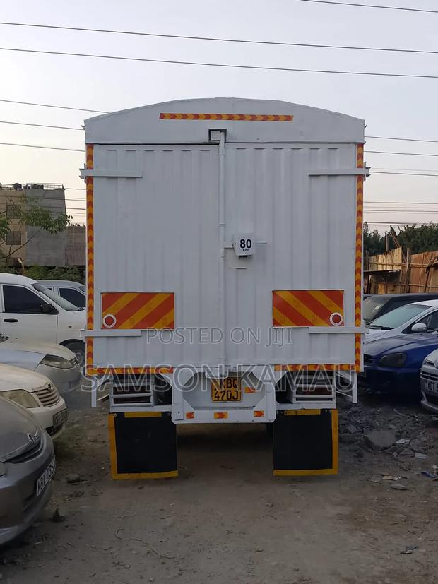 Mitsubishi FH Lorry - thumbnail 5