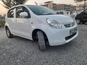 Toyota Passo 2012 White