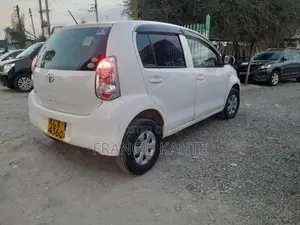 Toyota Passo 2012 White