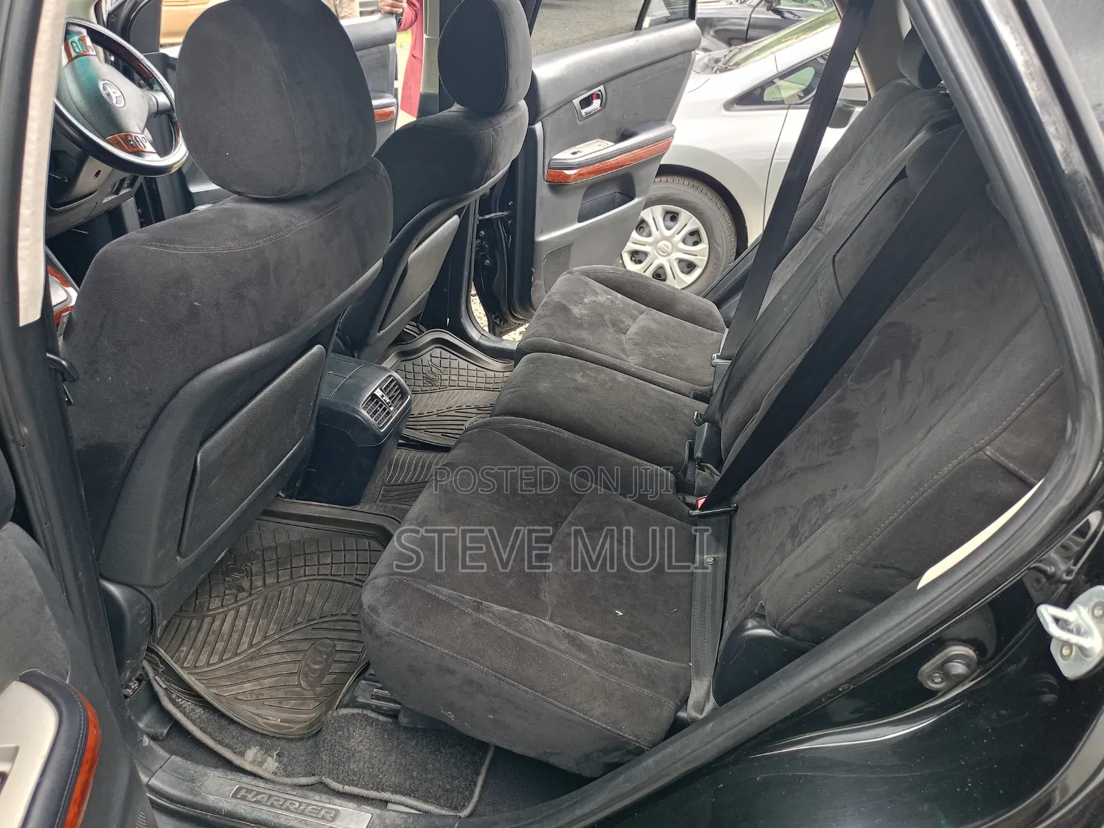 Toyota Harrier 2.4 2012 Black