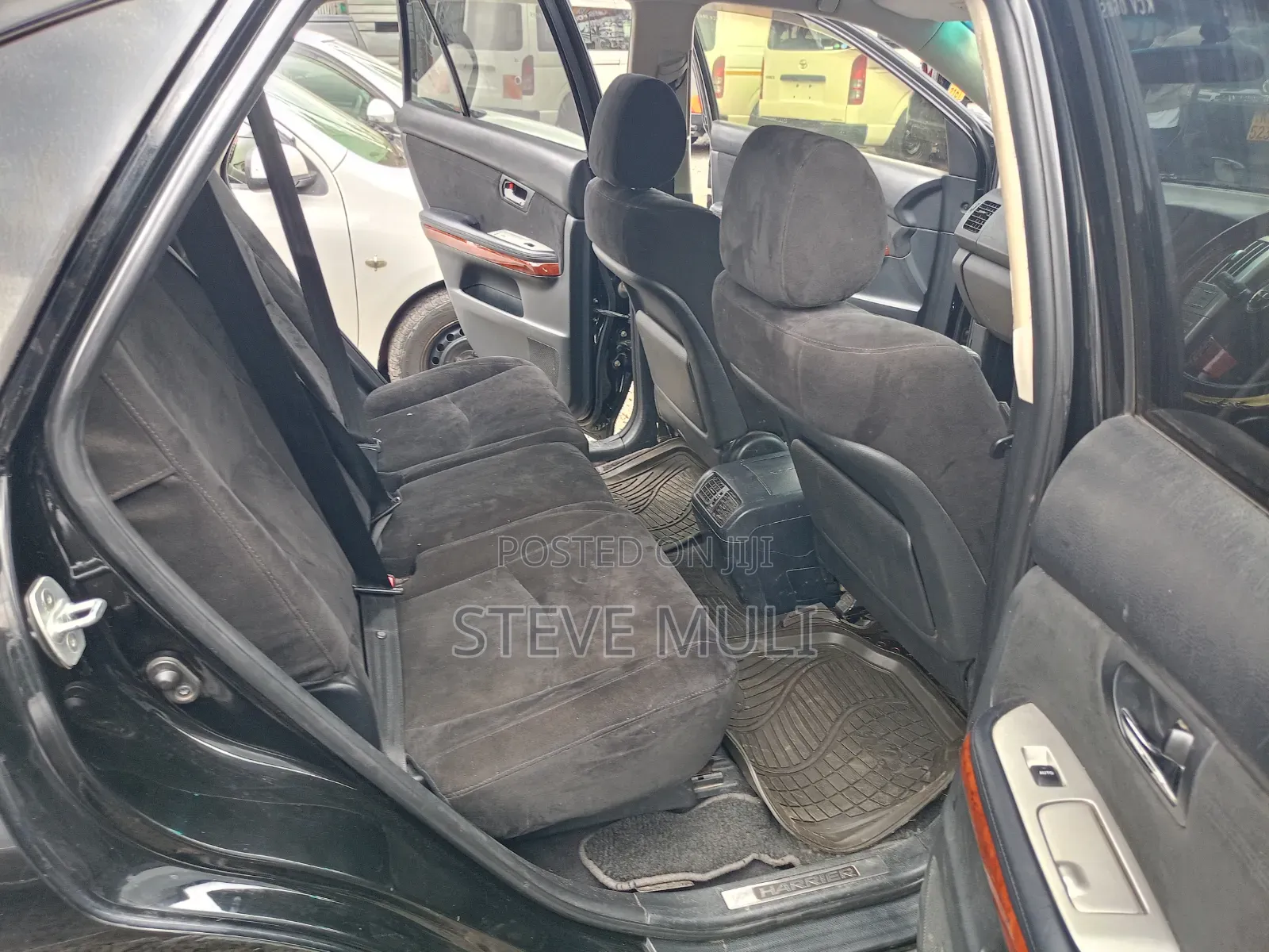 Toyota Harrier 2.4 2012 Black