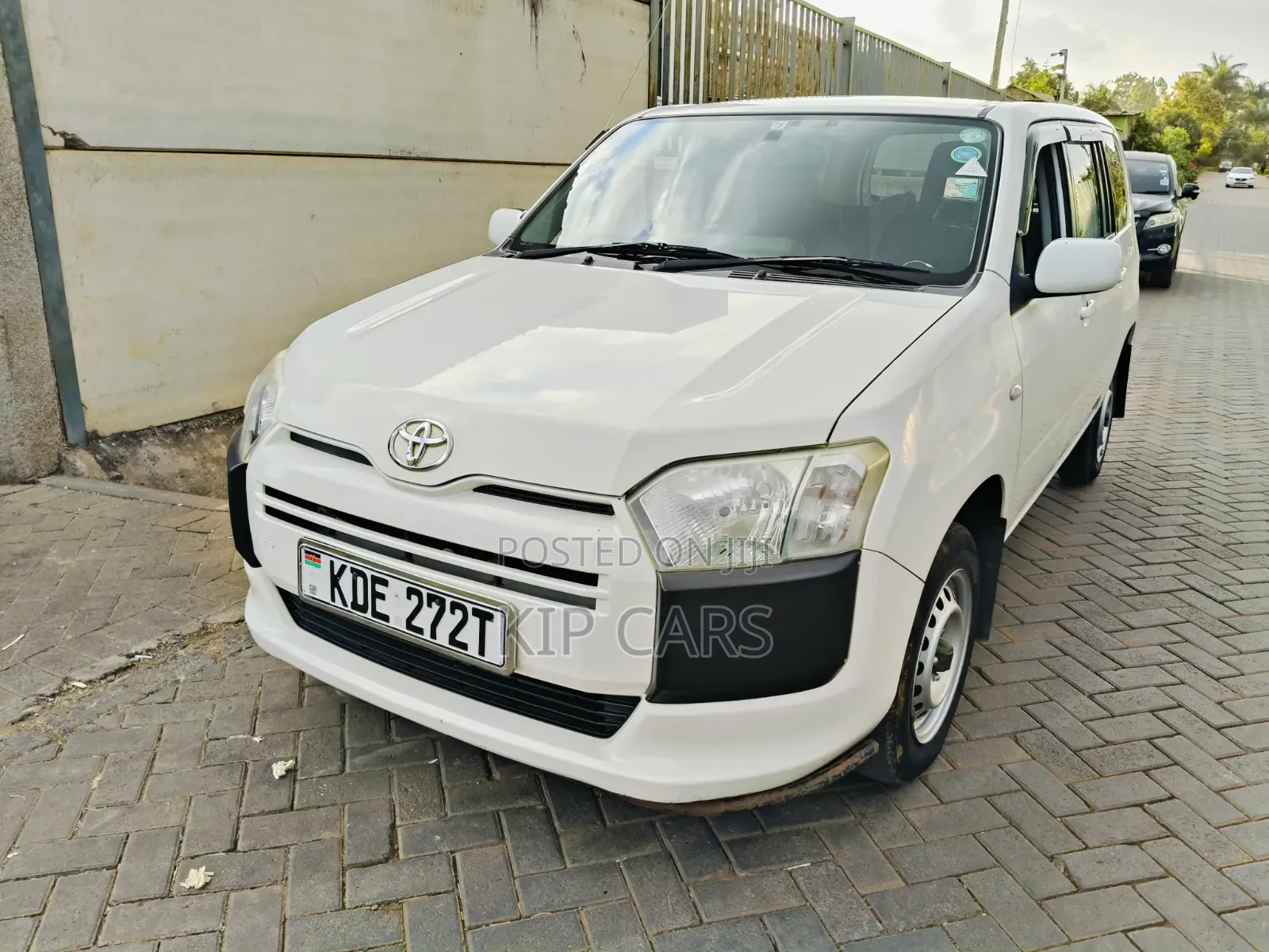 Toyota Probox 1.5 DX Comfort 2WD 2016 White