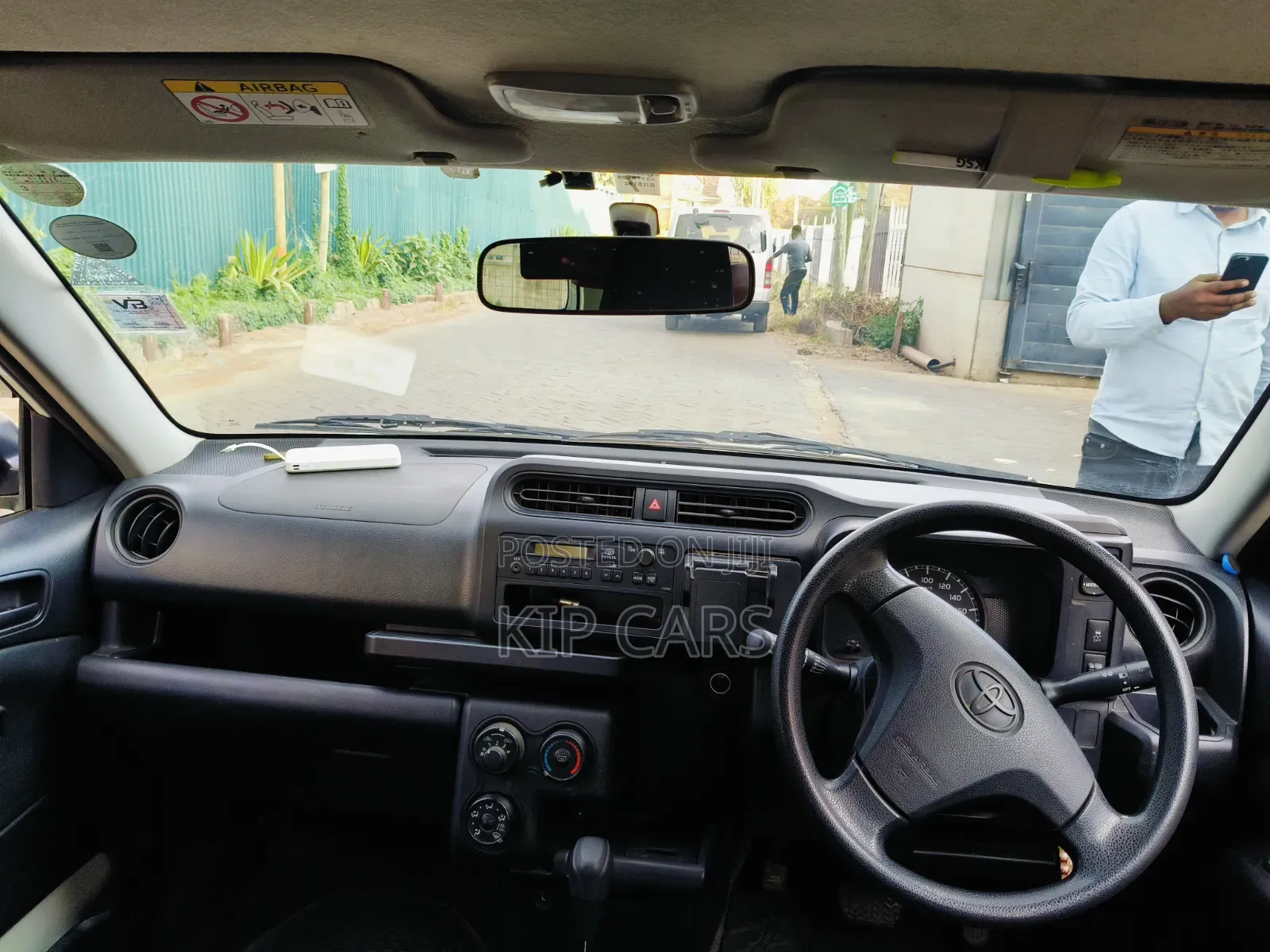 Toyota Probox 1.5 DX Comfort 2WD 2016 White