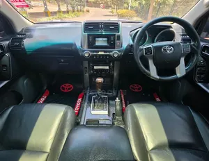 Toyota Land Cruiser Prado 2014