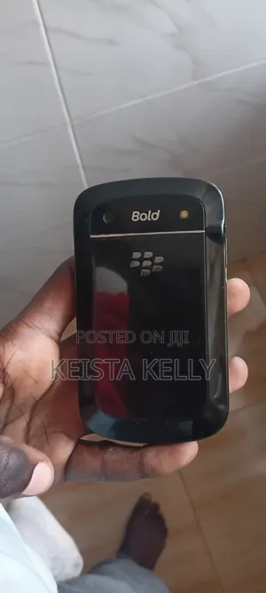 BlackBerry Bold Touch 9900 8 GB Black