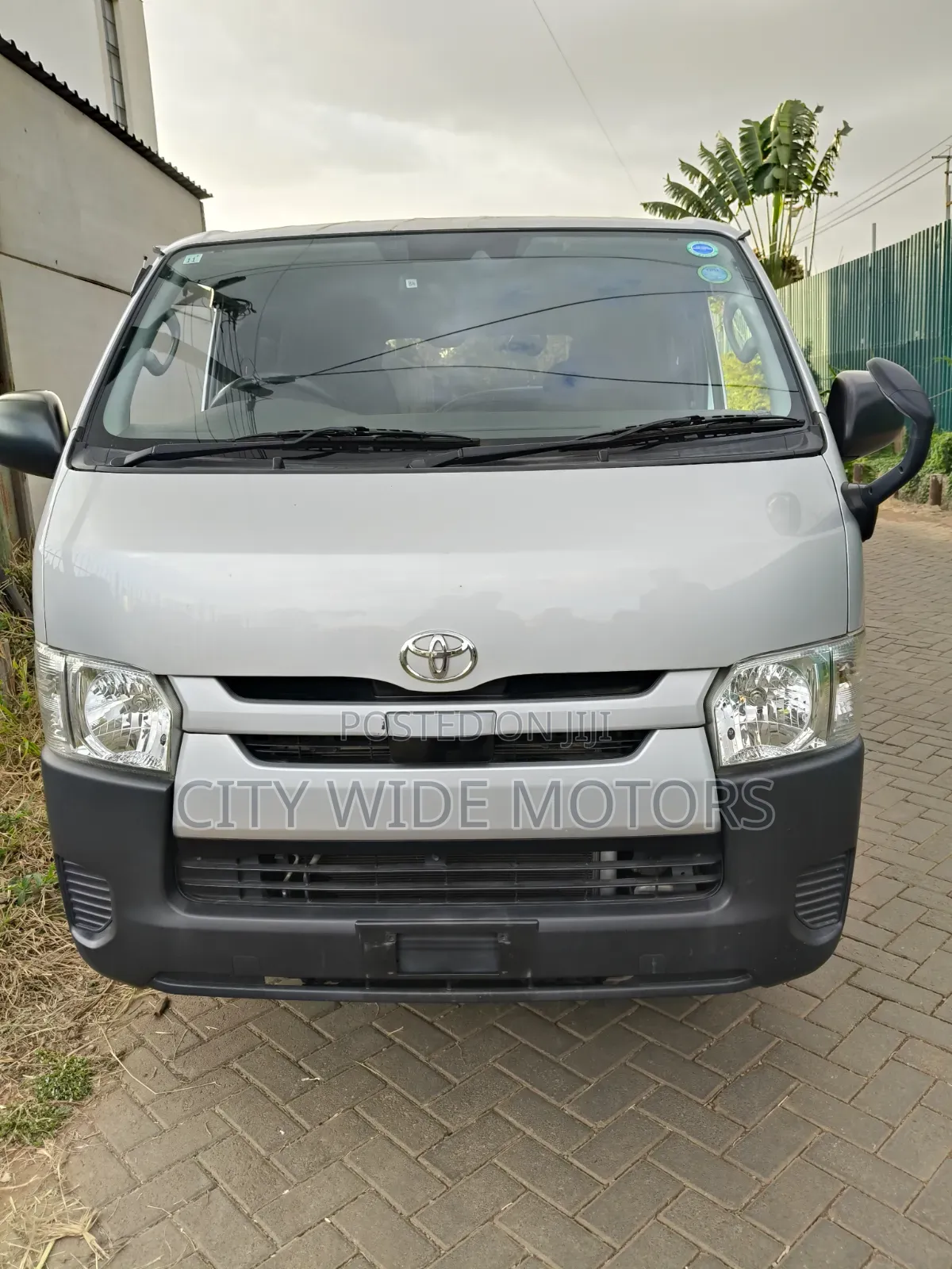 Toyota HiAce 2019 Silver