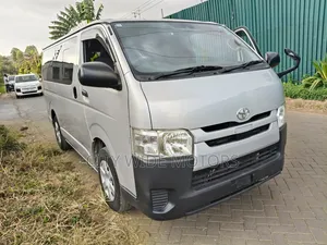 Toyota HiAce 2019 Silver