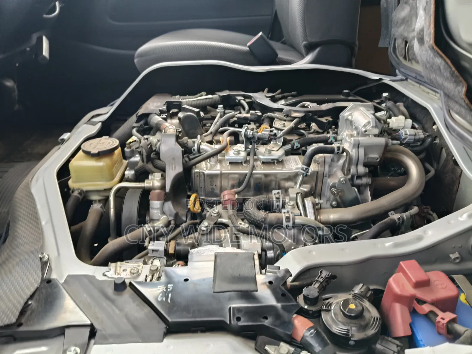 Toyota HiAce 2019 Silver