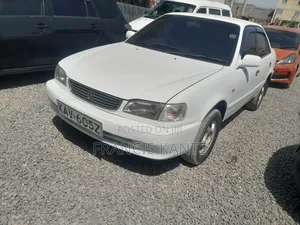 Toyota Corolla 2002 White